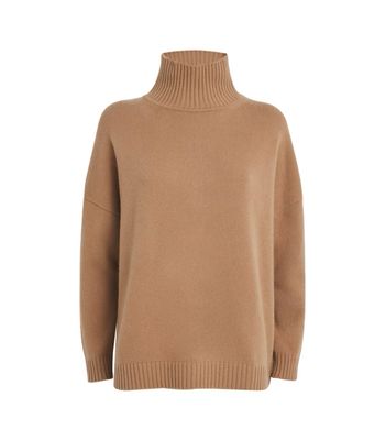 KNITWEAR