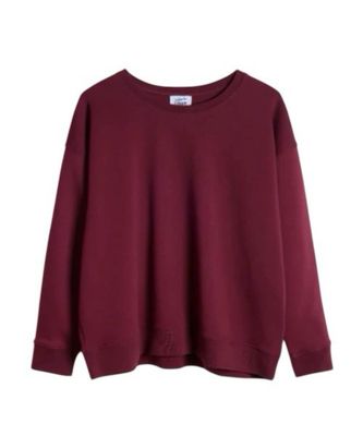 LOUNGEWEAR