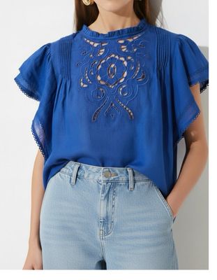 Suncoo LOVE Embroidered Top