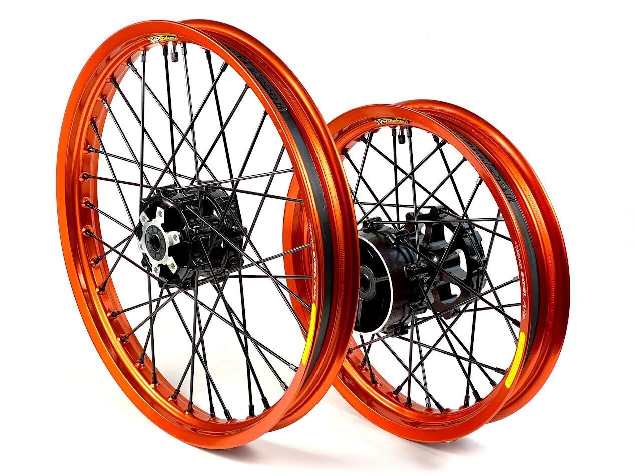 coppia ruote complete per Himalayan colore orange