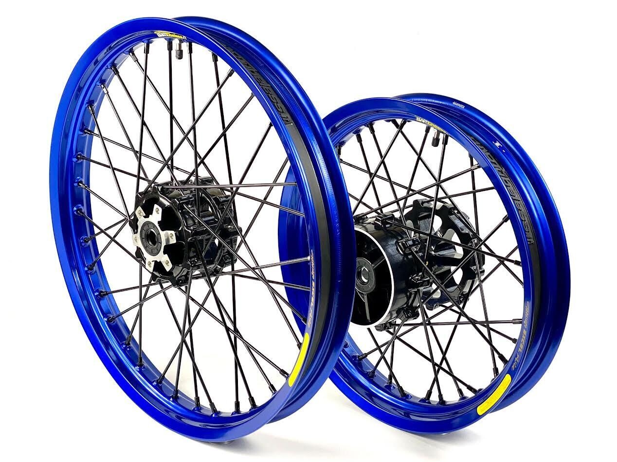 Coppia ruote complete per Himalayan colore Blu
