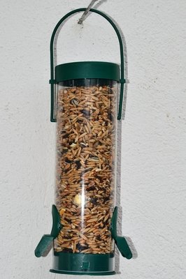 Feeders and Containers