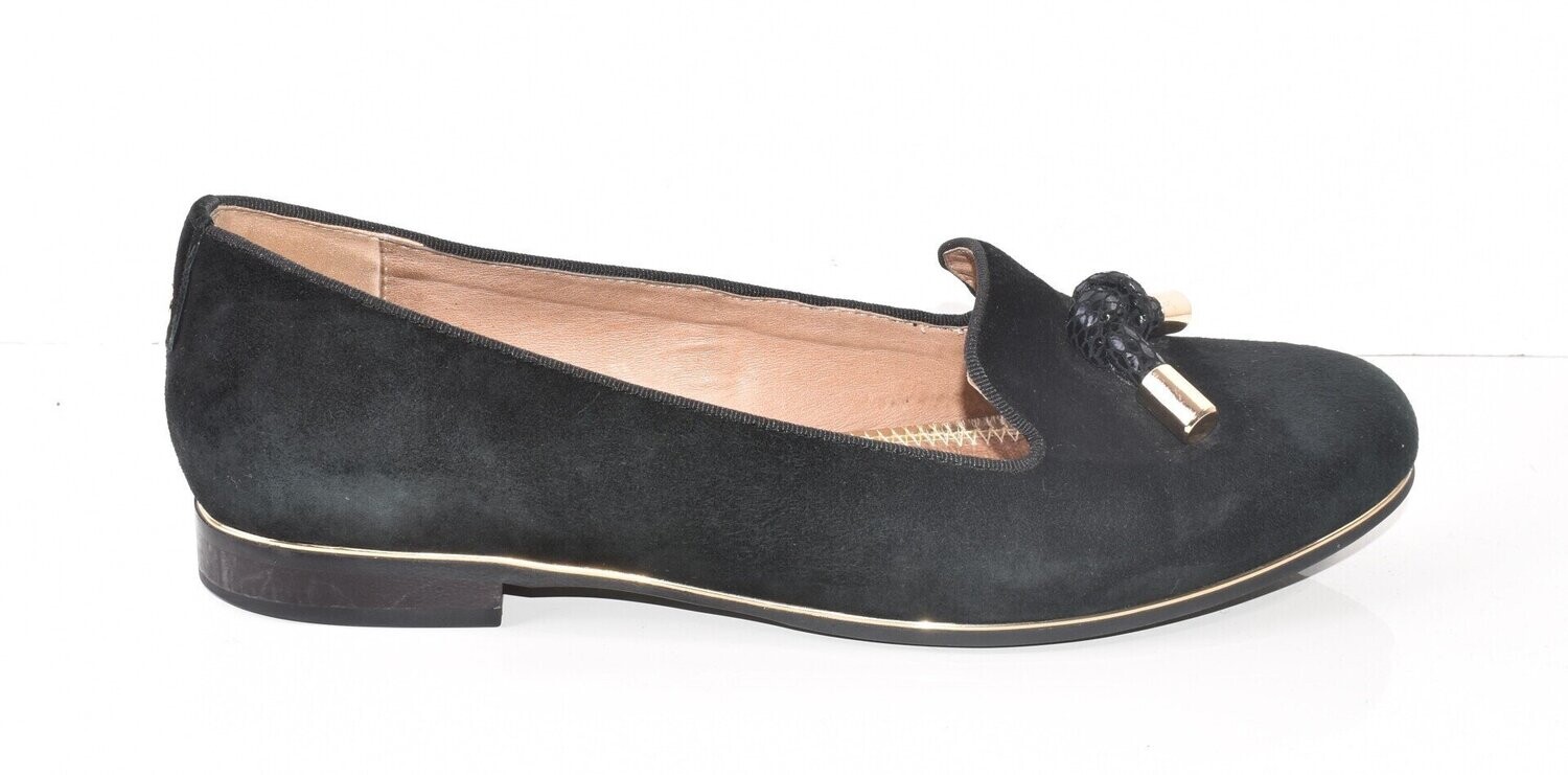 Ballet Style Flat Shoes by MODA IN PELLE