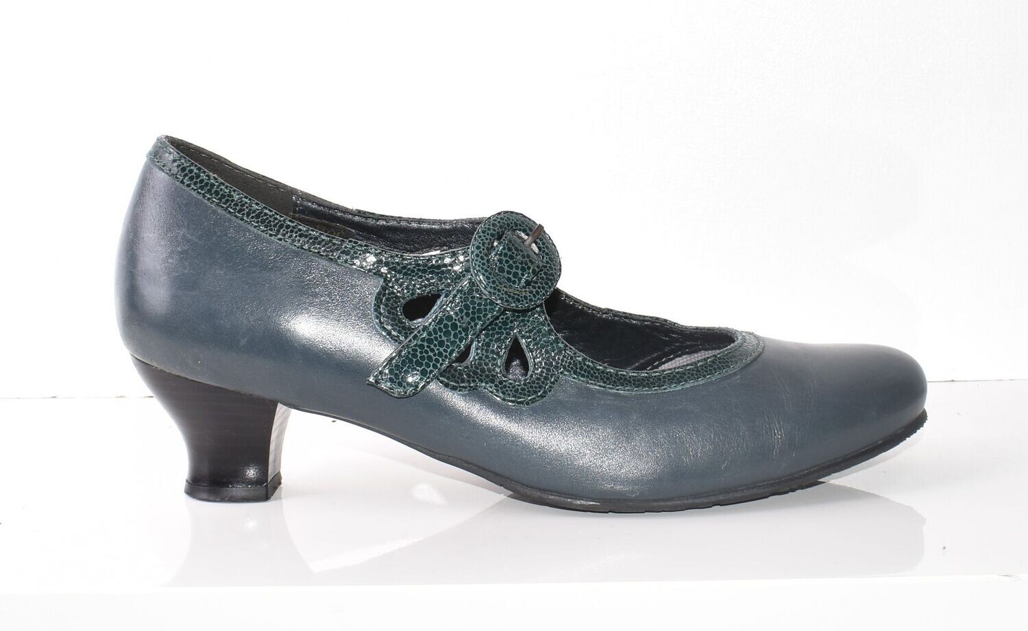 Vintage Style Green Leather Valetta Shoes by HOTTER