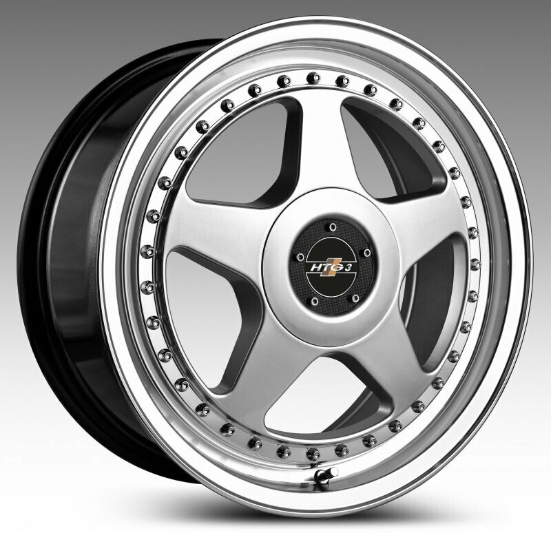 HTG 3 Felgen 7,5x17 ET35 LK 4x100 / 4x108 in Silber HTG 3 Felgen 7,5x17 ET35 LK 4x100 / 4x108 in Silber