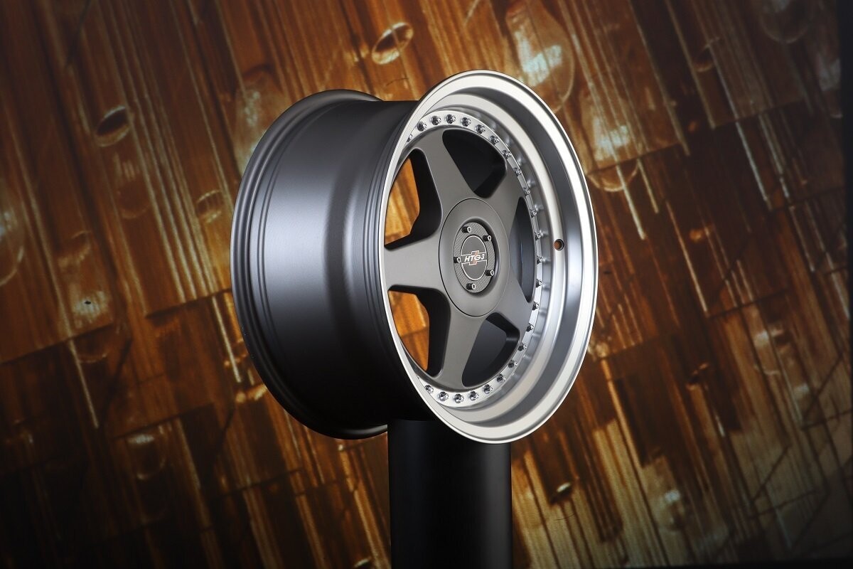 HTG 3 Felgen 7,5x17 ET35 + 8,5x17 ET35 LK5x112 / (5x100*) in Titan