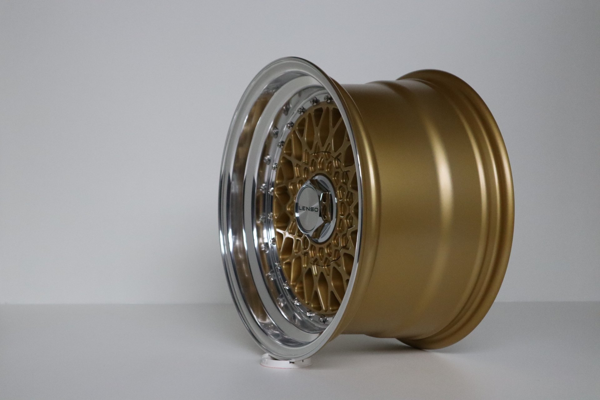 Lenso BSX 9x16 Satz mit Teilegutachten in Gold