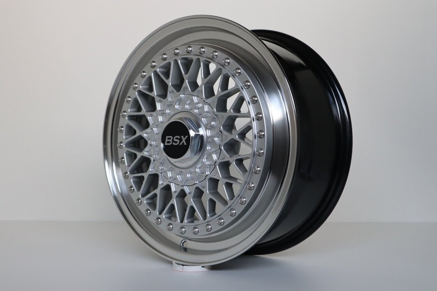 BSX Zero Lip Satz 7x17 ET35 LK5x100 in Silber