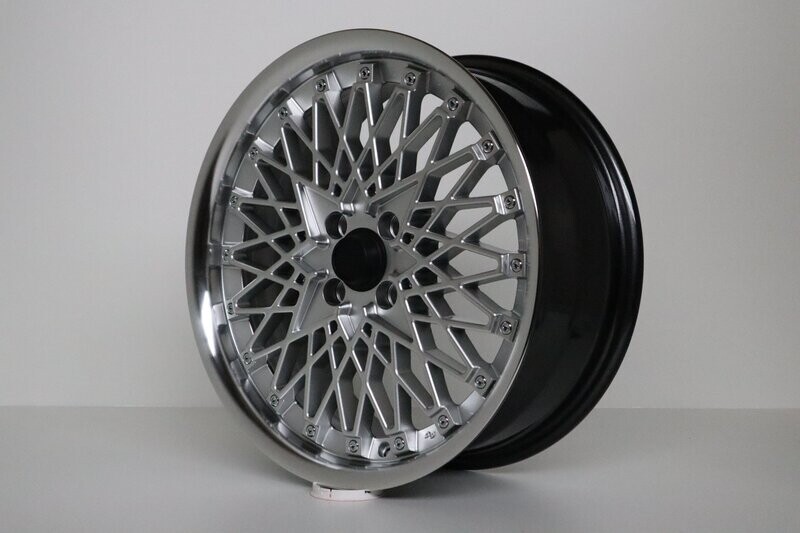 IB Klassik 50 Neuheit 7x17 ET35 LK4x100 in Silber IB Klassik 50 Neuheit 7x17 ET35 LK4x100 in Silber