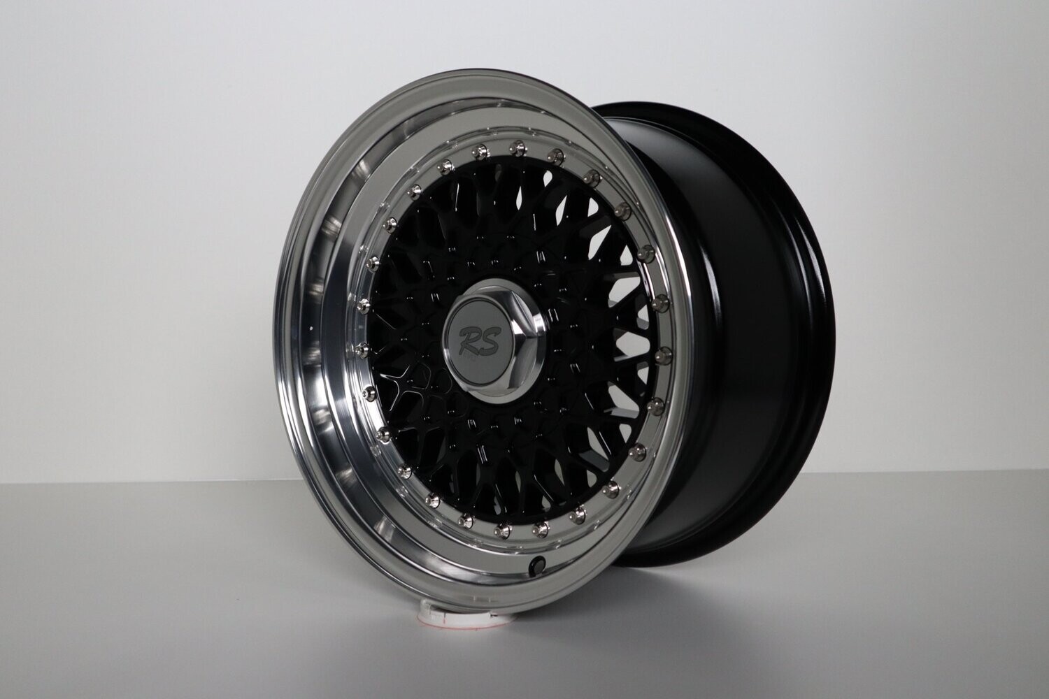 BSX RS Limited 8 x 15 LK 4x100 mit Tüv in Schwarz BSX RS Limited 8 x 15 LK 4x100 mit Tüv in Schwarz