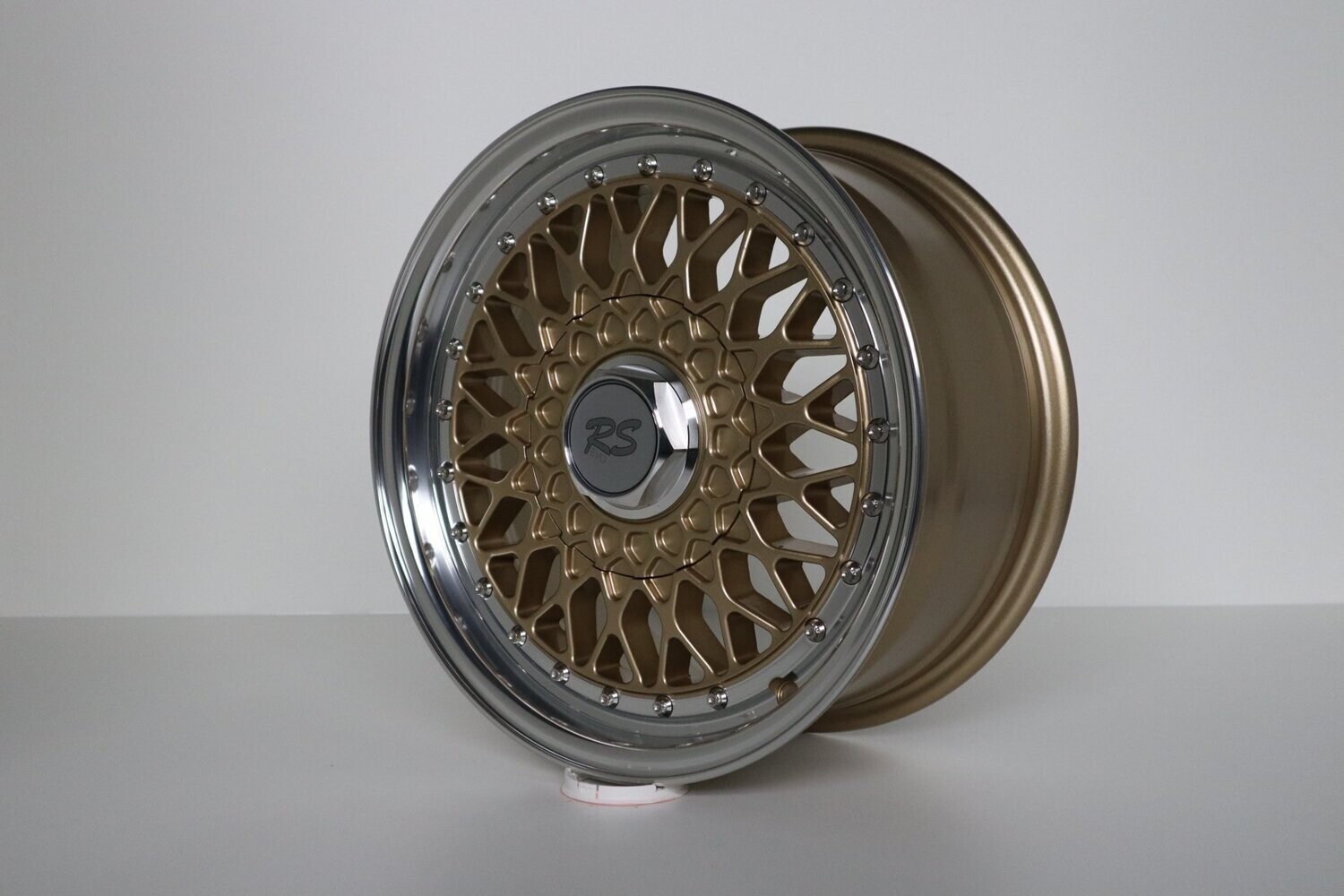 BSX RS Limited 7 x 15 LK4x100 in Gold BSX RS Limited 7 x 15 LK4x100 in Gold