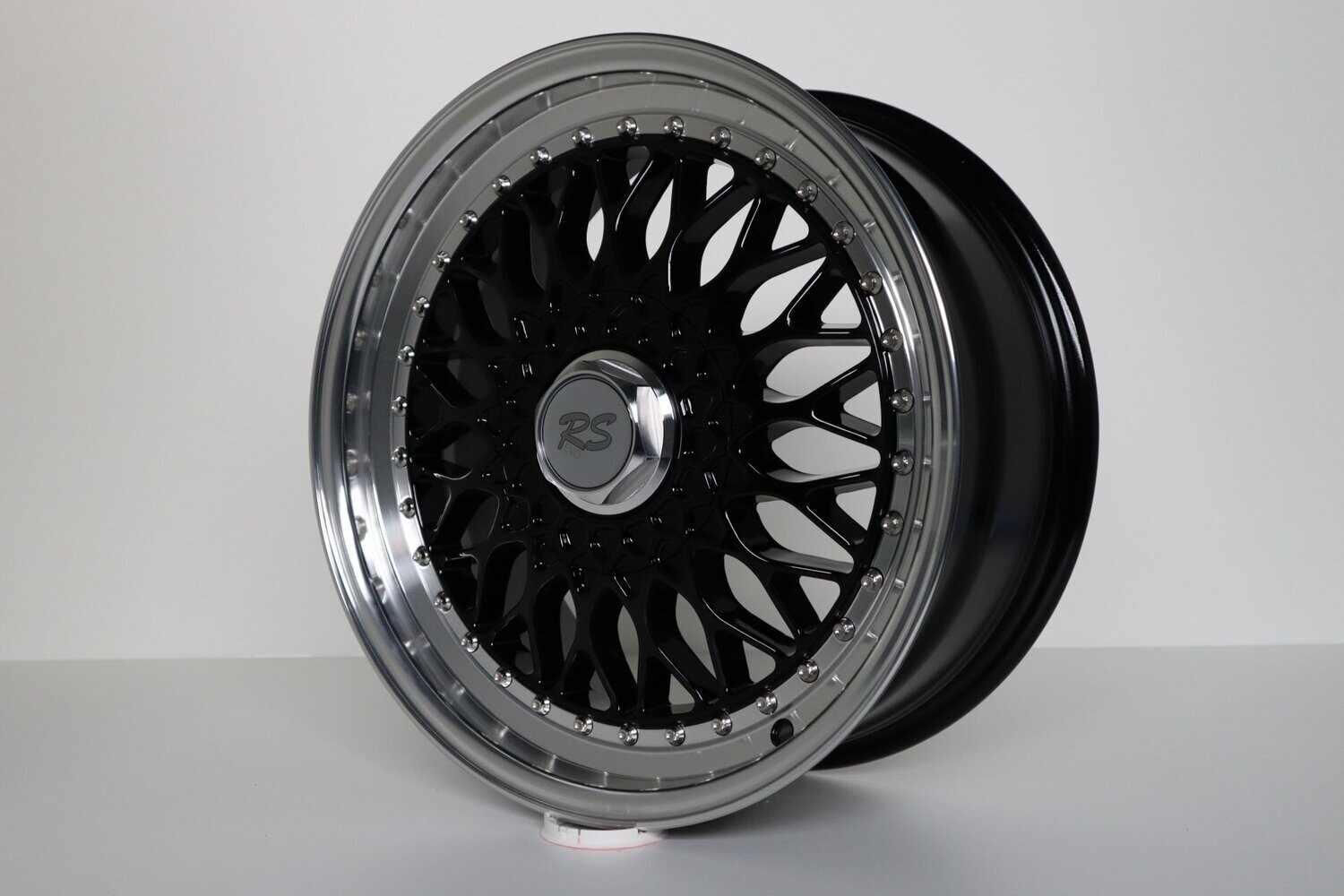 BSX RS Limited 7,5x17 ET35 LK 4x100 mit Tüv in Schwarz
