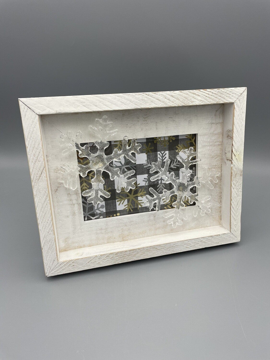 9x7 Framed Snowflakes Art