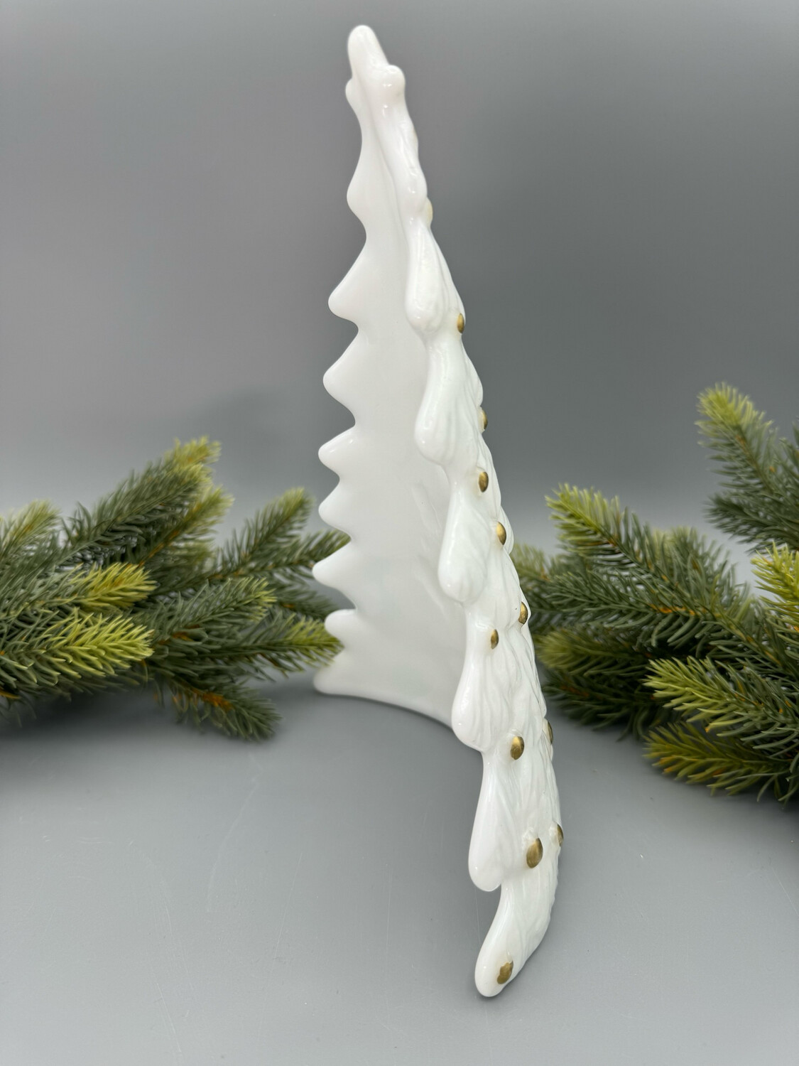 Elegant White Christmas Tree (Self-Standing)