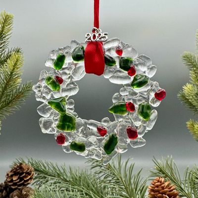 Holiday Wreath Ornament or Suncatcher Holiday Wreath Ornament or Suncatcher