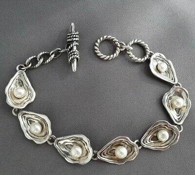 Seven Oysters Bracelet