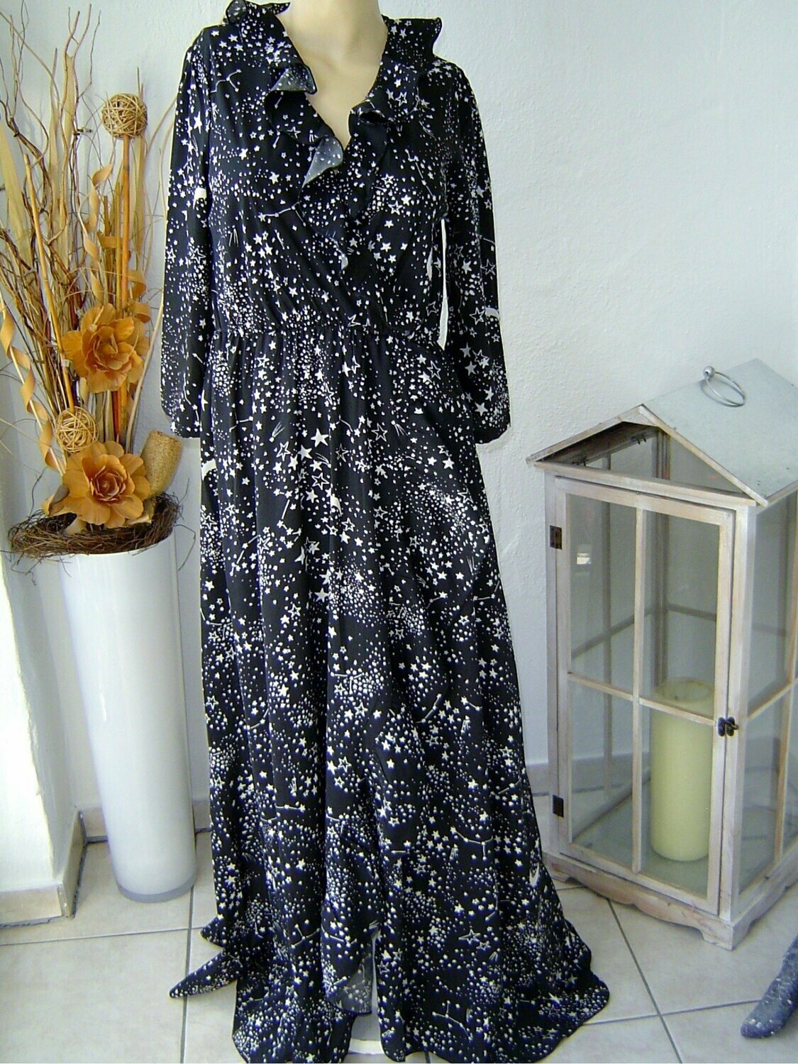 Damen Kleid Gr. 36 (S) dünn schwarz lang Sterne Mond Rüschen