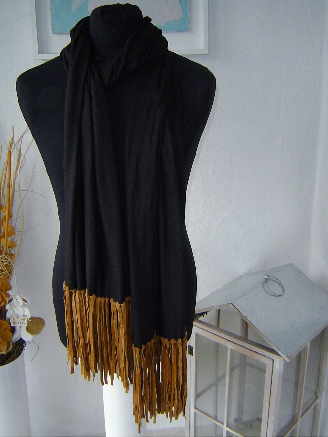 Schal schwarz Viskose Fransen braun Leder Made in India