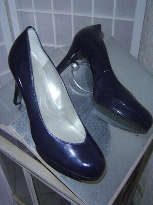 TAHARI Damen Pumps Gr. 38 dunkelblau Lack High Heels