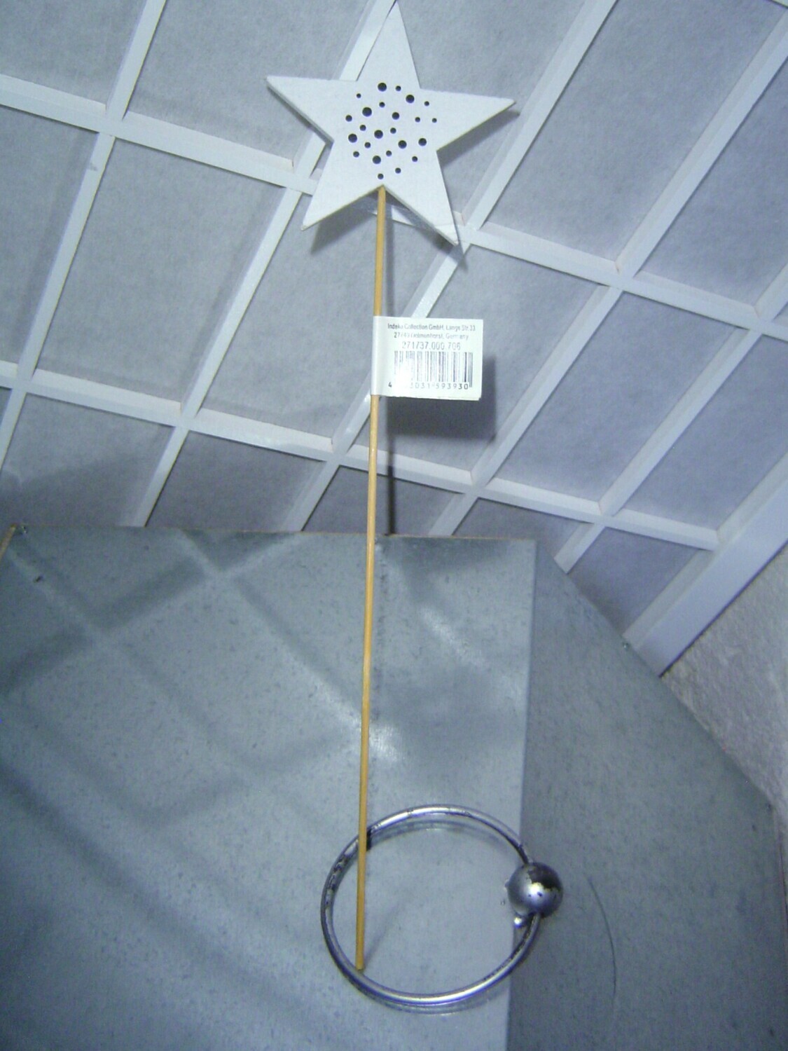 ein Deko Stecker Stern weiß am Stab 7,5x24cm Holz