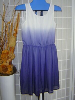 H&M Mädchen Kleid Gr. 170 blau weiß farbverlauf armlos transparent