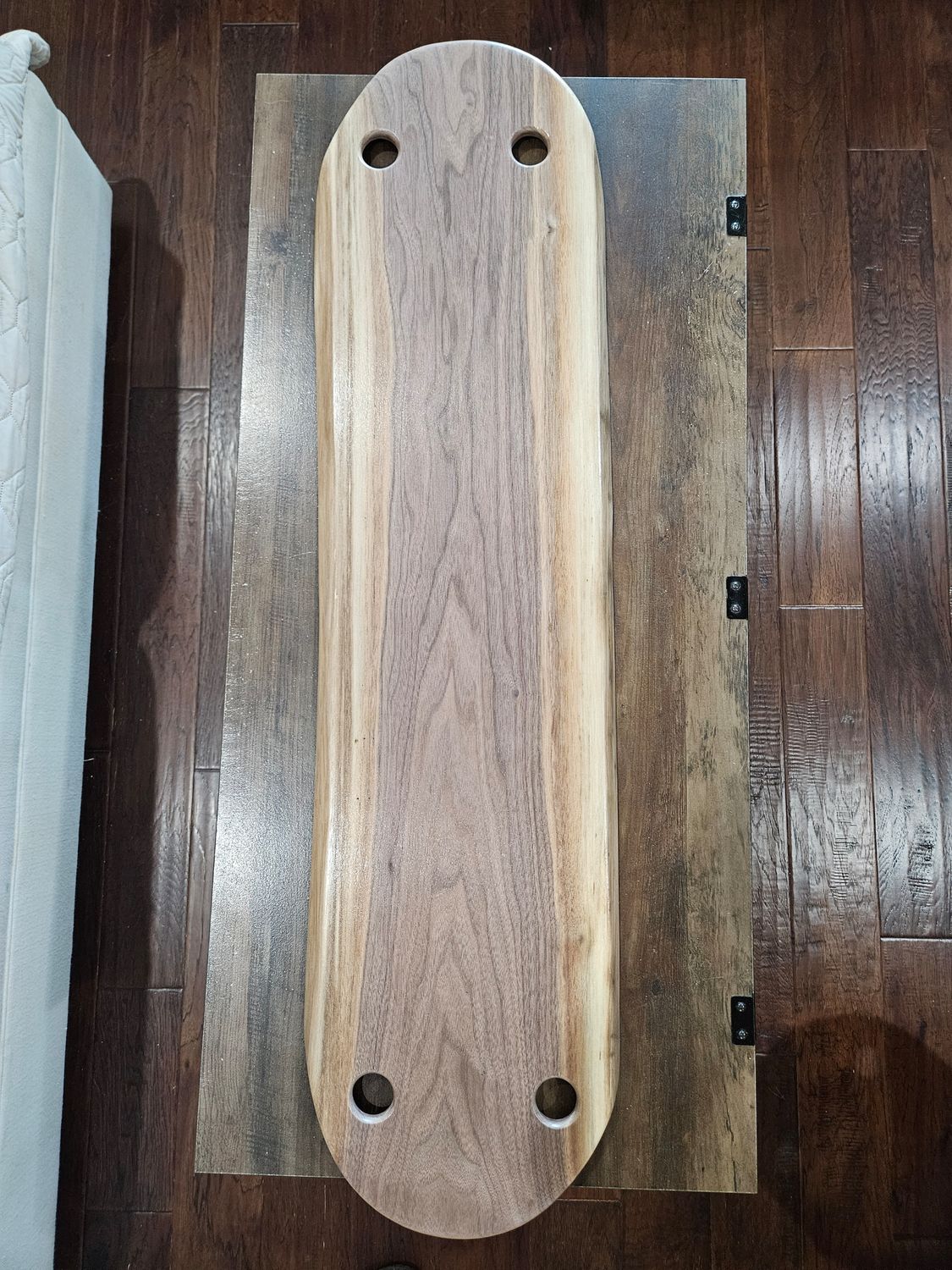 268. Vlack Walnut