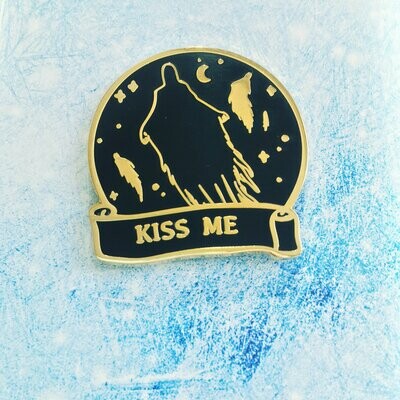 Kiss Me Enamel Pin