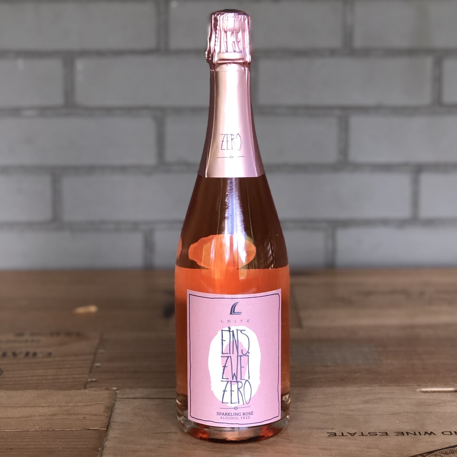 Leitz Eins Zwei Zero Non-Alcoholic Sparkling Rosé (750ml)