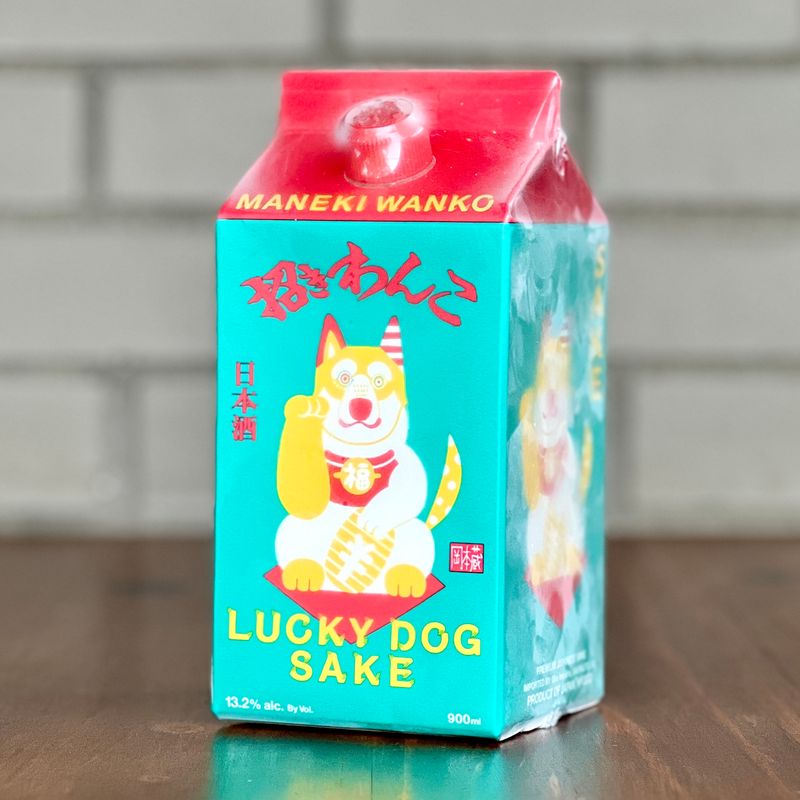 Lucky Dog Sake (900ml)