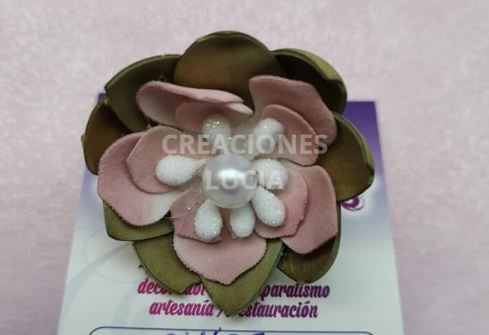 Anillo de Foamiran