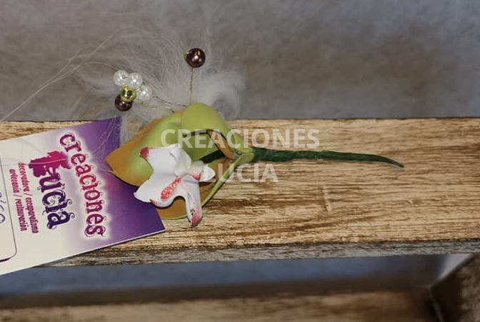Broche Foamiran