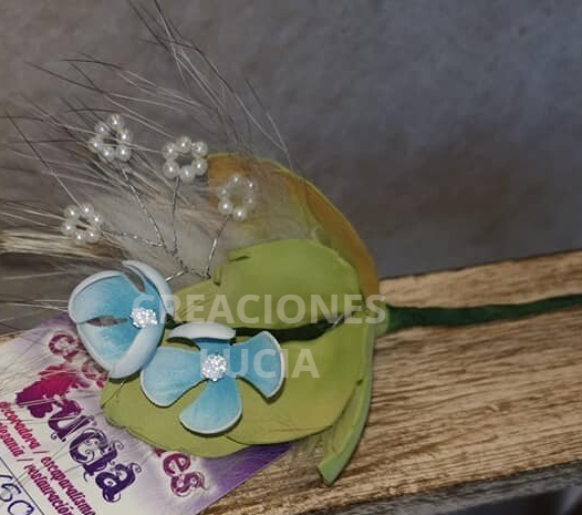Broche Foamiran