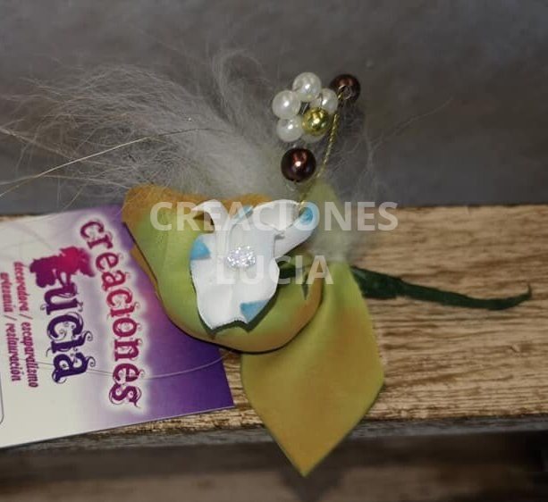 Broche Foamiran