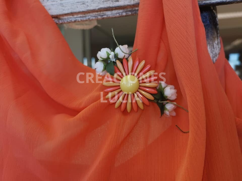 Broche