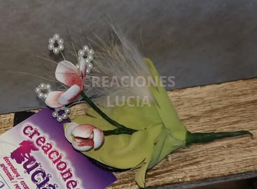 Broche Foamiran
