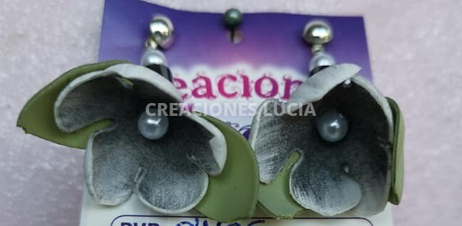 Pendientes de Foamiran