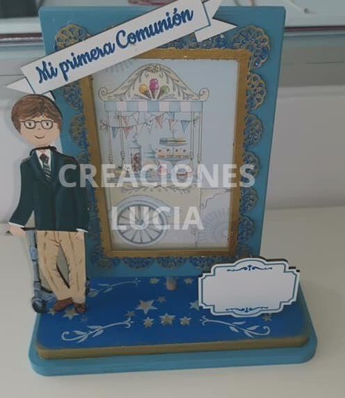 Portafotos de comunión para niño