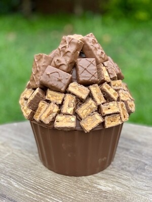 Giant Snickers Cupcake