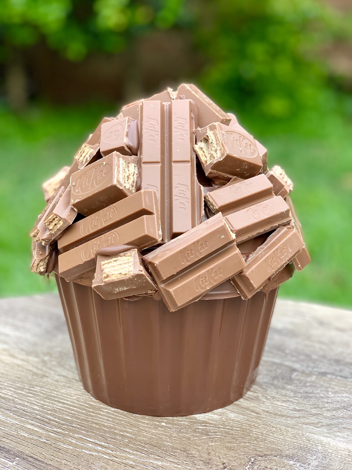 Giant Kit Kat Cupcake Giant Kit Kat Cupcake