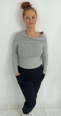 TAMARA póló variálható nyakrésszel- szürke