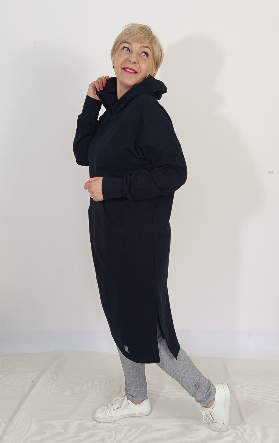 ÚJ JOKER pulcsiruha - fekete