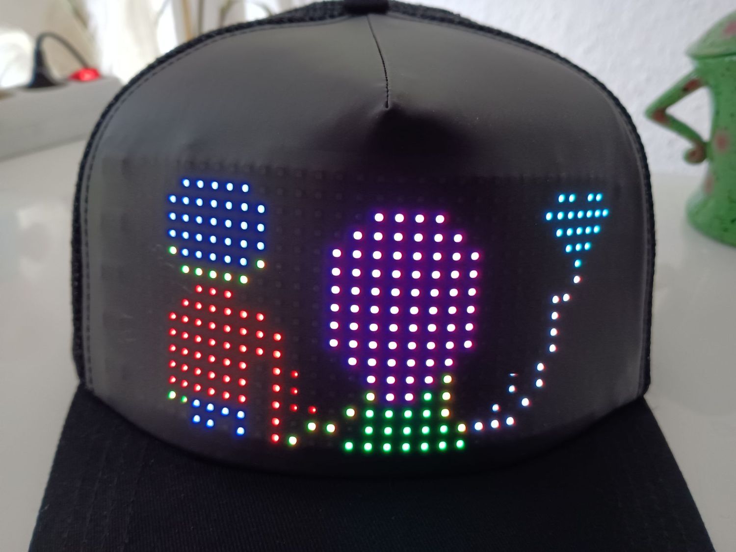 Blue Tooth App Control Vollfarb LED CAP Hut Scrolling Display DIGI programmierbar bluetooth