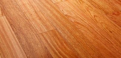 Tarima de Jatoba Maciza de 10 cm de Ancho