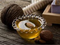 Sweet Almond Carrier Oil 8 fl oz (227 ml)