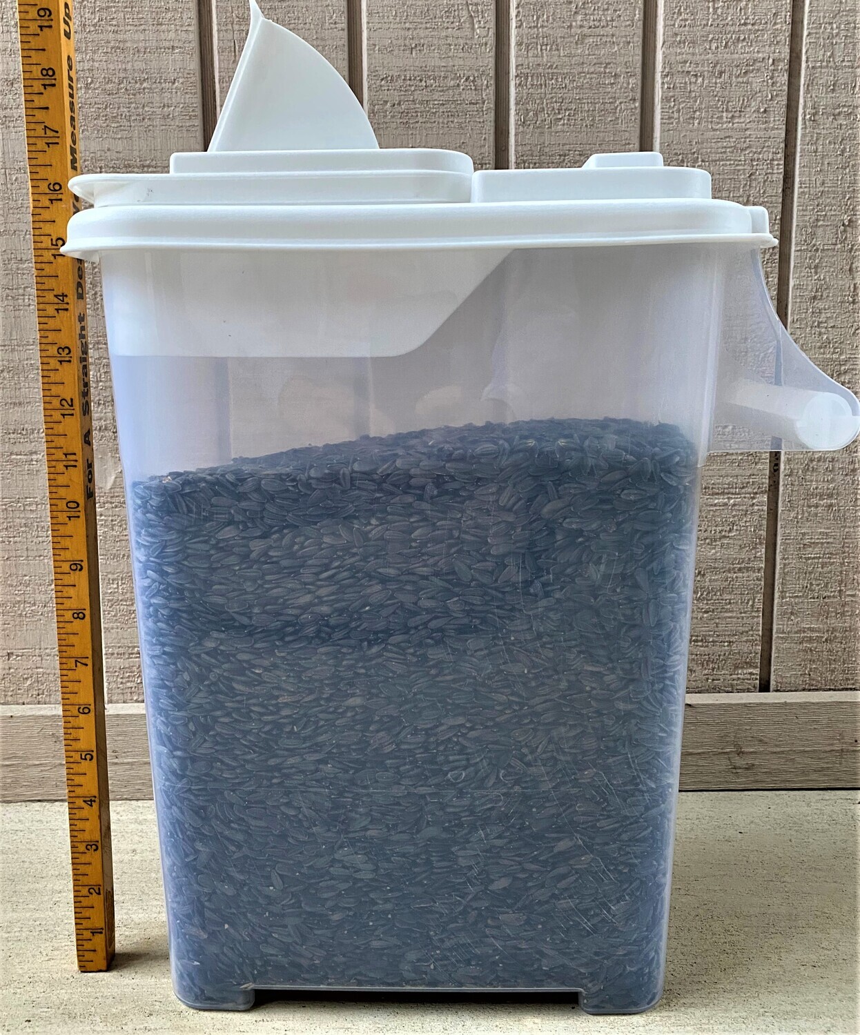 ** FREE SHIPPING ** 16 qt Birdseed Pour Spout Container