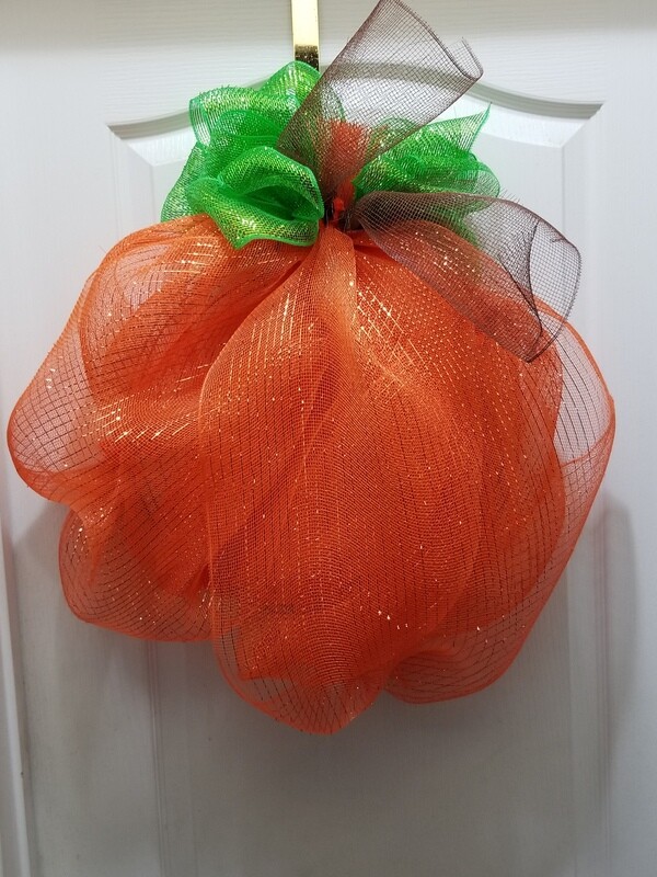 Deco mesh fall pumpkin wreath