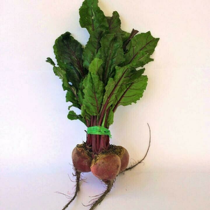 Remolacha con hoja(450-500 gr)
