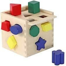 Shape Sorting Cube Classic Toy