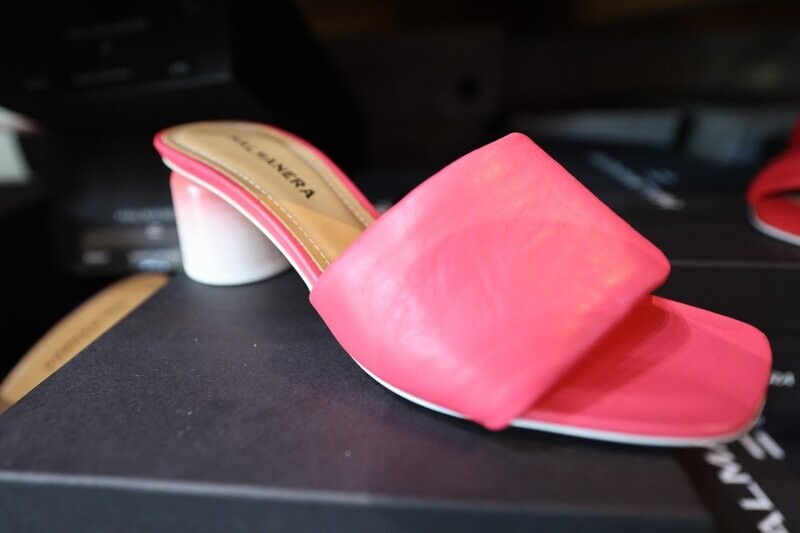 Halmanera Pink Sandal with Tie Dye Low Heel Halmanera Pink Sandal with Tie Dye Low Heel