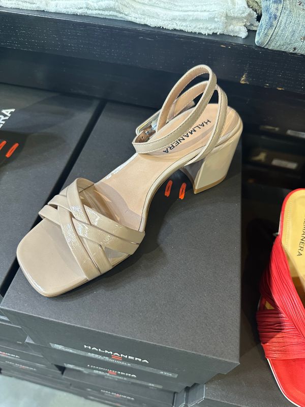 Halmanera Shoes